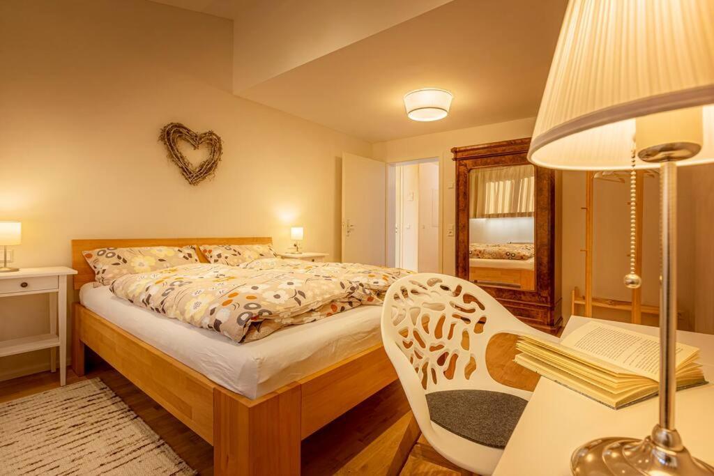 Einfach Schoene Ferienwohnung Backnang Esterno foto