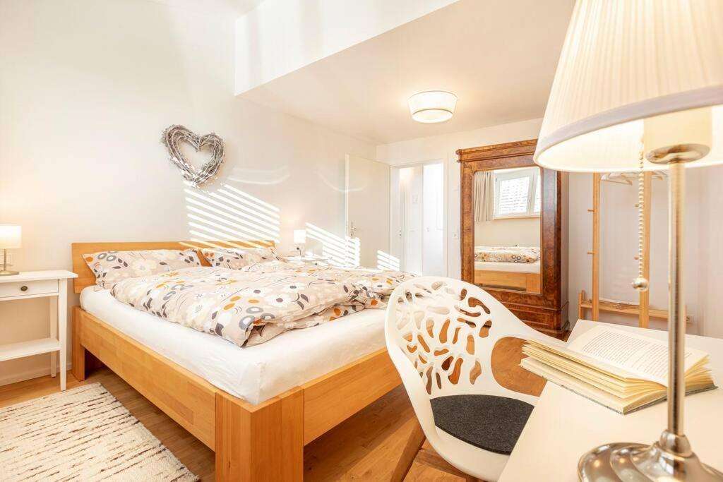 Einfach Schoene Ferienwohnung Backnang Esterno foto